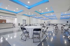 Clarion Hotel & Suites BWI Airport North