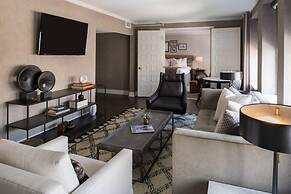 Claridge House Chicago, Tapestry Collection by Hilton