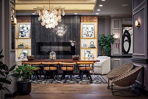 Claridge House Chicago, Tapestry Collection by Hilton