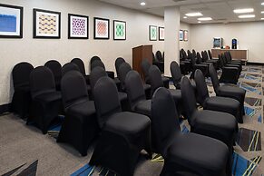 Holiday Inn Express Los Angeles Downtown West by IHG