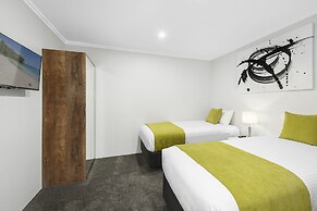 Palm Court Motor Inn