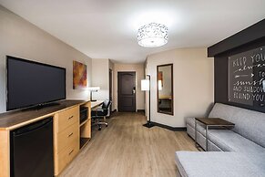La Quinta Inn & Suites by Wyndham Chattanooga-Hamilton Place