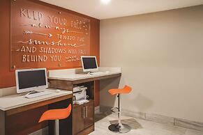 La Quinta Inn & Suites by Wyndham Chattanooga-Hamilton Place