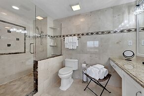 Bayfront Inn Fifth Avenue