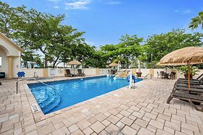 Bayfront Inn Fifth Avenue