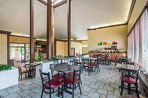 Quality Inn & Suites Frostburg - Cumberland
