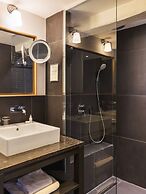 New Hotel Roblin La Madeleine