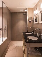 New Hotel Roblin La Madeleine