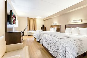 Red Roof Inn PLUS+ Mt Pleasant - Patriots Point