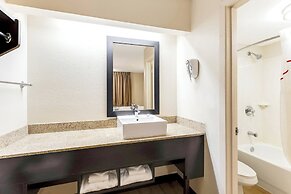 Red Roof Inn PLUS+ Mt Pleasant - Patriots Point