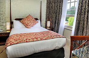 The Crown Manor House Hotel