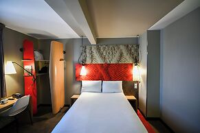 Ibis Paris Canal Saint Martin