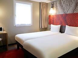 Ibis Paris Canal Saint Martin