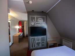 Ibis Paris Canal Saint Martin