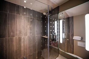 Ibis Paris Canal Saint Martin