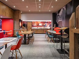 Ibis Paris Canal Saint Martin