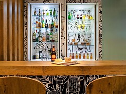 Ibis Paris Canal Saint Martin