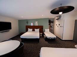 Ibis Paris Canal Saint Martin