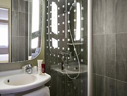 Ibis Paris Canal Saint Martin