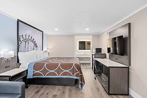Super 8 by Wyndham Kissimmee/Orlando
