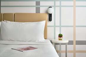 Ying’nFlo, Wesley Admiralty, Hong Kong by Langham Hospitality Group