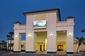 Days Inn by Wyndham Orlando Airport Florida Mall