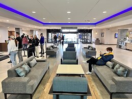 Doubletree by Hilton Bloomington - Minneapolis South