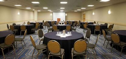 Doubletree by Hilton Bloomington - Minneapolis South