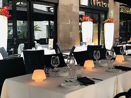 Holiday Inn Naples by IHG