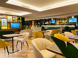 Holiday Inn Naples by IHG