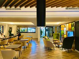 Holiday Inn Naples by IHG