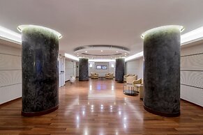 Holiday Inn Naples by IHG
