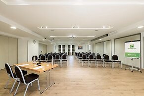 Holiday Inn Naples by IHG