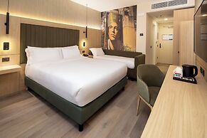 Holiday Inn Naples by IHG