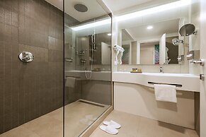 Holiday Inn Naples by IHG