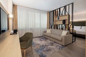 Holiday Inn Naples by IHG