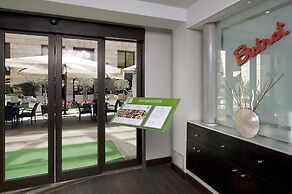 Holiday Inn Naples by IHG