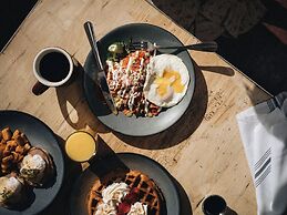 Ace Hotel and Swim Club