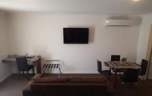 Augusta Courtyard Motel