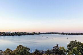 Hotel Atlantic Hamburg, Autograph Collection