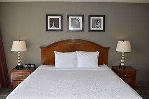 Inn At The Convention Center