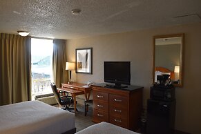 Inn At The Convention Center