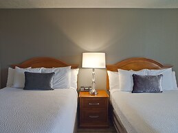 Inn At The Convention Center