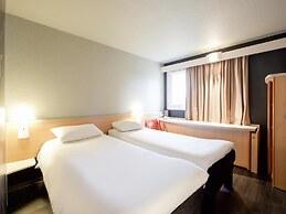 ibis Pau Lescar