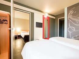 ibis Pau Lescar
