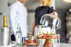 The Melrose Georgetown Hotel