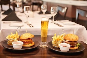 Waipuna Hotel & Conference Centre