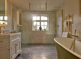 Bishopstrow Hotel & Spa