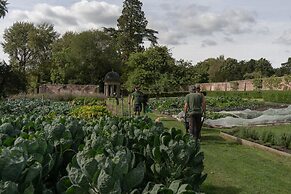 Bishopstrow Hotel & Spa