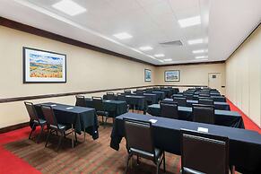 Best Western Plus Kansas City Sports Complex Hotel